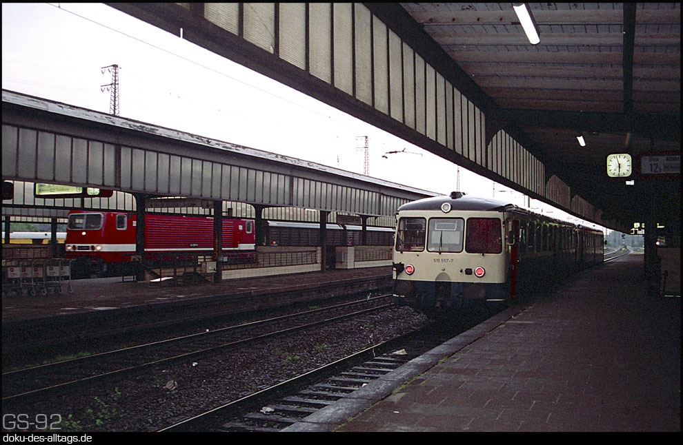 http://www.doku-des-alltags.de/StreckenundBahnhoefe/NRW/Muenster-Coesfeld-Oberhausen/Muenster-Coesfeld-Oberhausen%20Data/515 557 in Oberhausen hbf.jpg